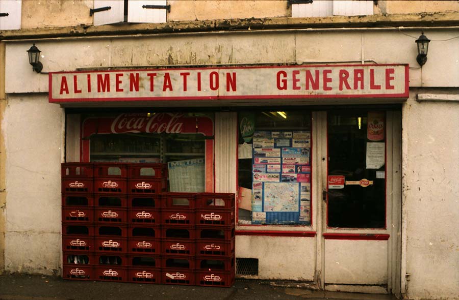 Devanture alimentation générale