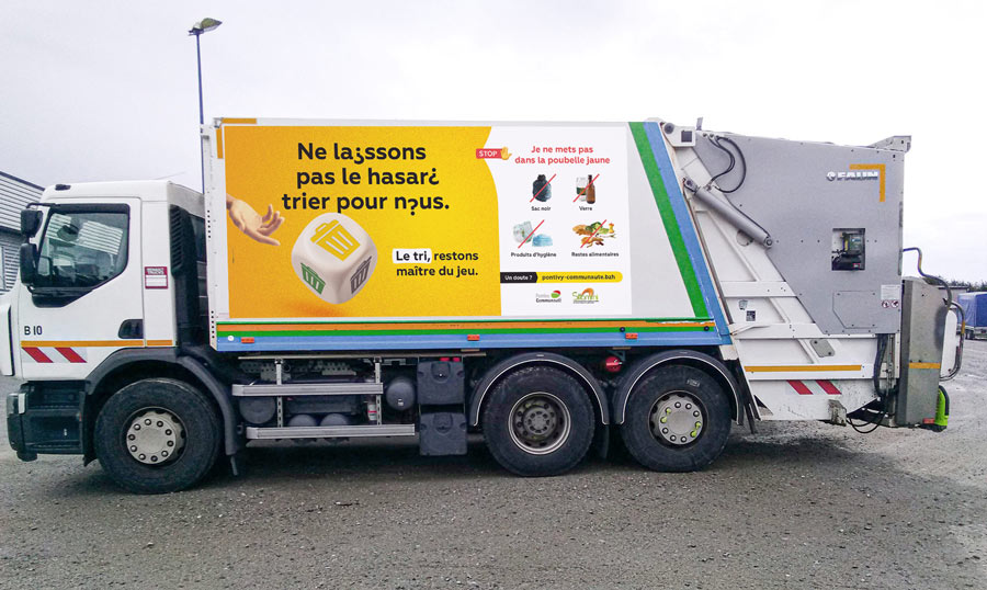 Habillage des camion poubelle pour la campagne sur le tri